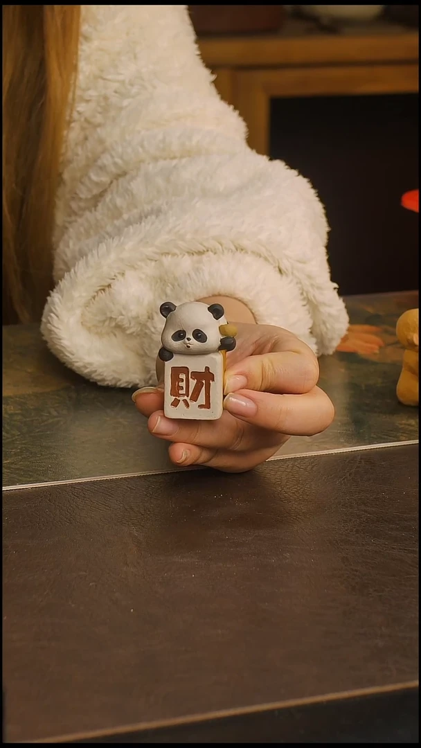 紫砂茶宠招财小熊猫