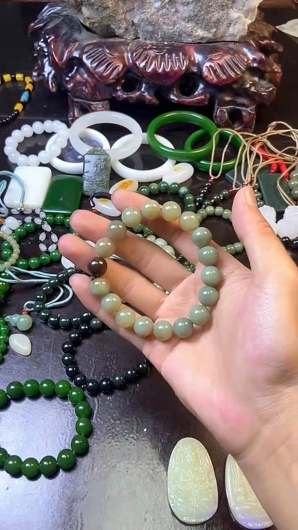 手串未镶嵌和田玉主播推荐！！主播推荐！！