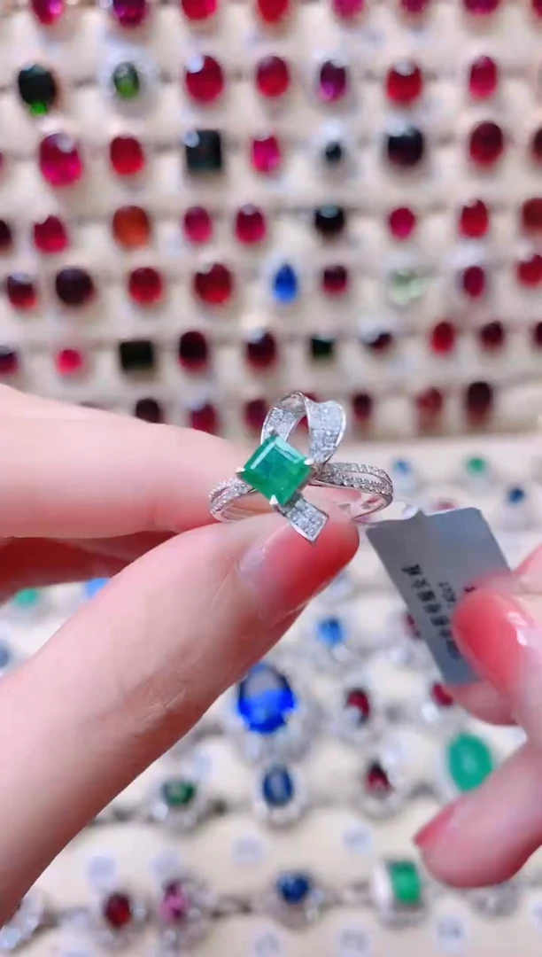 18K金镶嵌18K金戒指祖母绿1