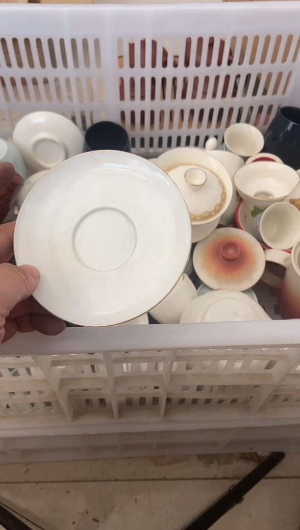 无运费险有瑕疵的摄影的产品有使用过的痕迹有点脏介意勿拍