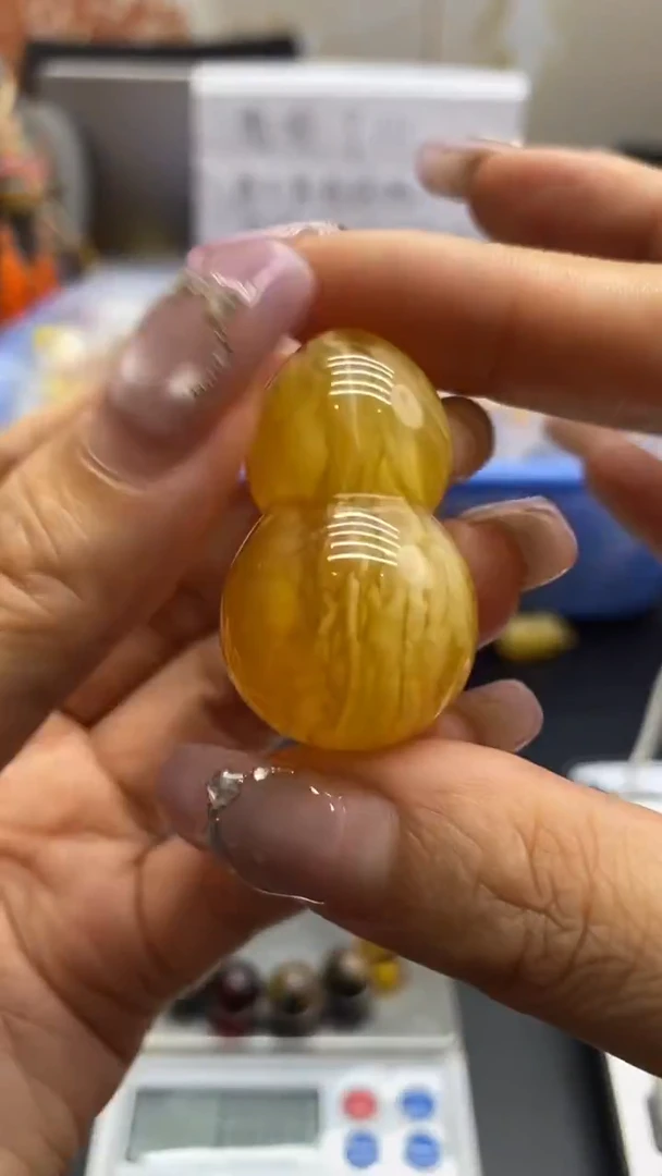 琥珀未镶嵌珠宝奇石2991
