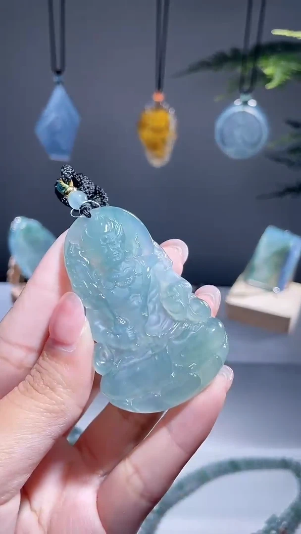 颈饰未镶嵌翡翠不动