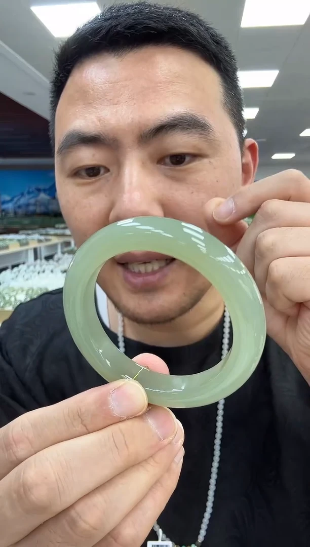 未镶嵌手镯和田玉57.5 山流水 670