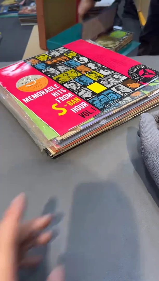 塑料1**0工艺品小四孤品收藏