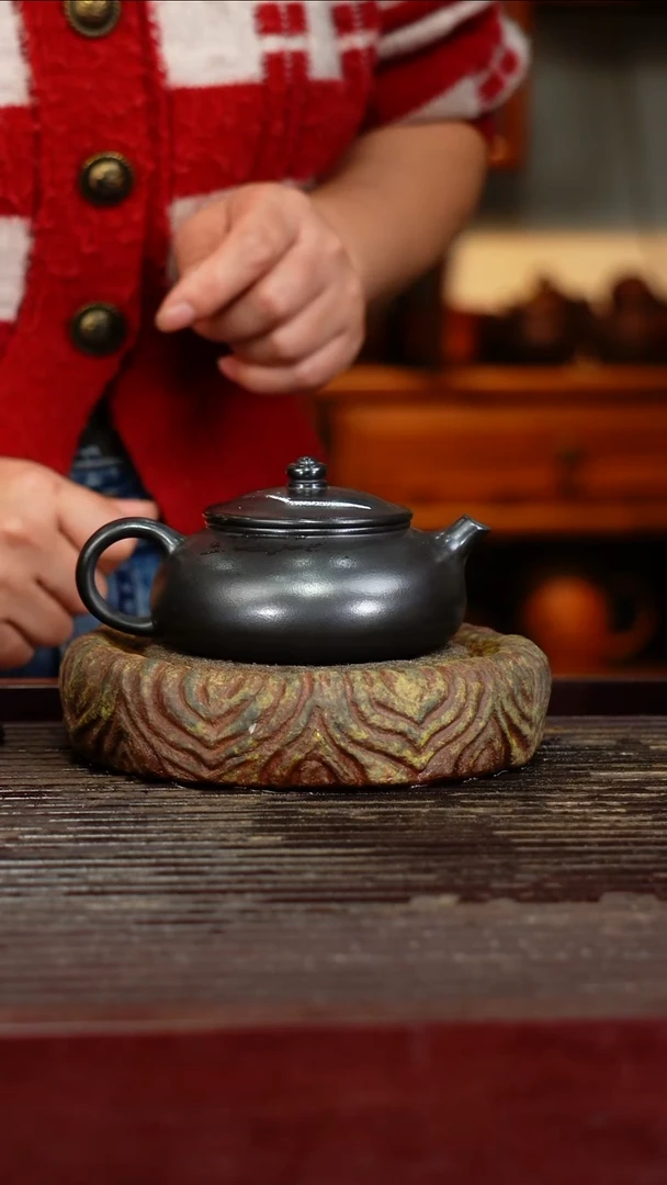 宜兴原矿紫砂壶茶壶宜兴原矿紫砂壶茶壶180C