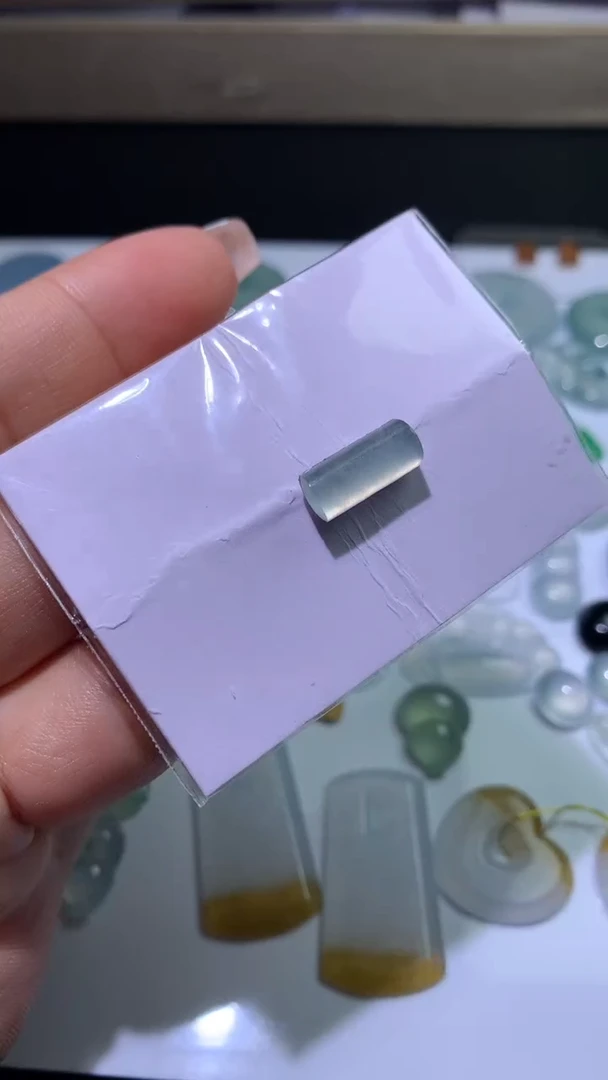 未镶嵌定制翡翠毛货