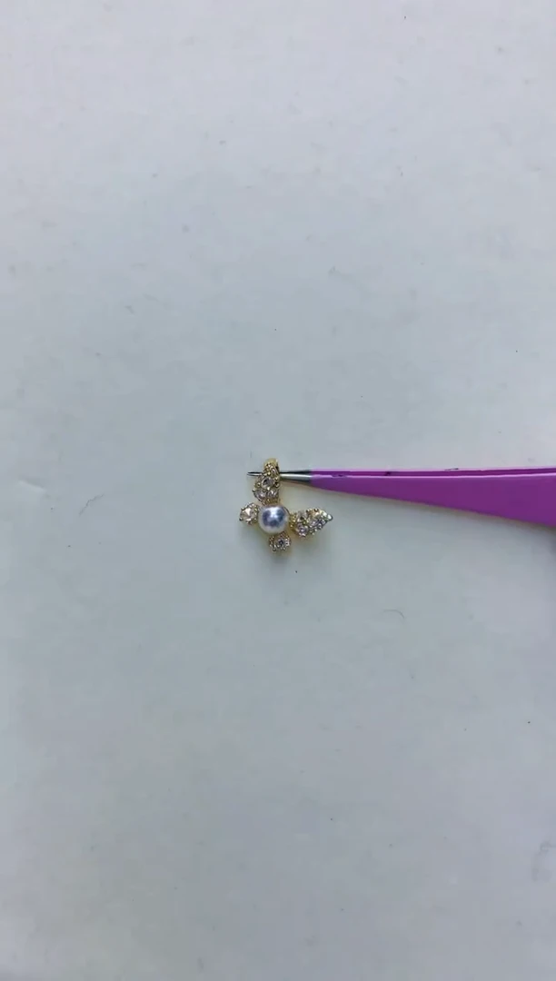 【闪购商品】海水珍珠饰品银S925镶嵌蝴蝶吊坠