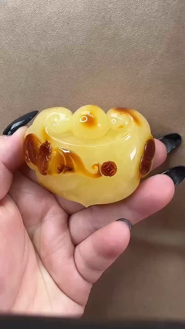 琥珀颈饰未镶嵌吊坠
