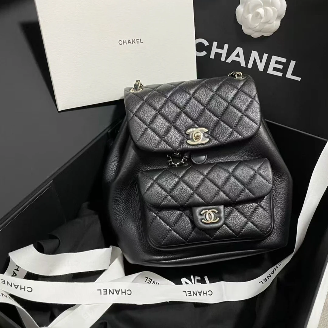 95新 Chanel/香奈儿 专柜52700 24年黑金中号duma双肩包B5960