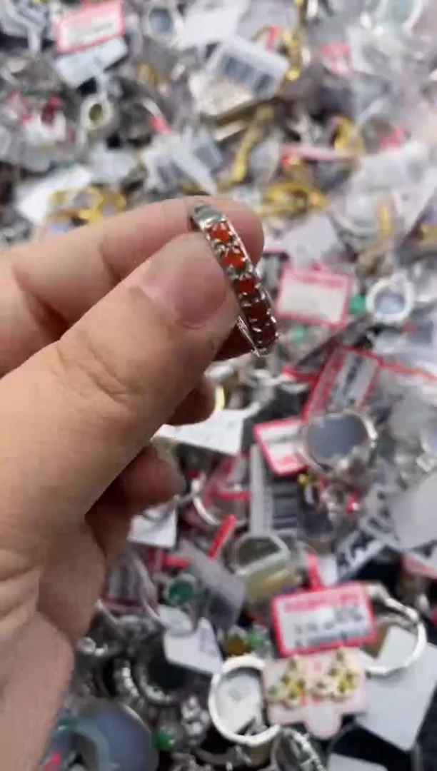 银S925镶嵌戒指翡翠666    4