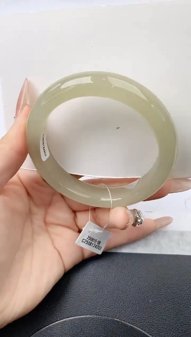 未镶嵌手镯石英质玉w156-DB59+