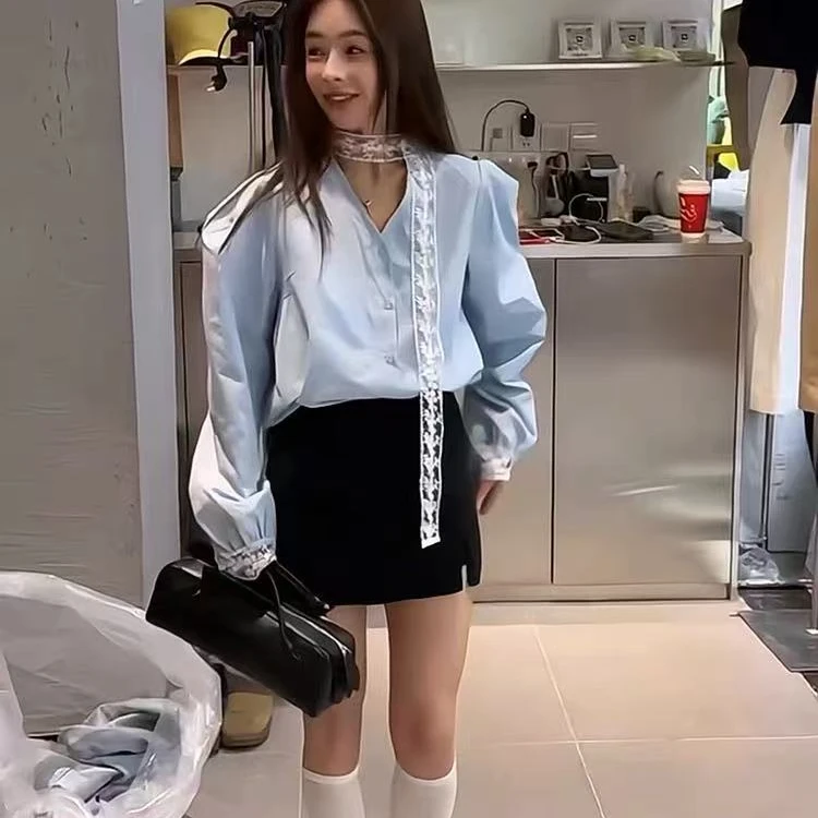 新款法式气质款V领蕾丝飘带衬衣，小众设计感别致百搭显瘦长袖上衣