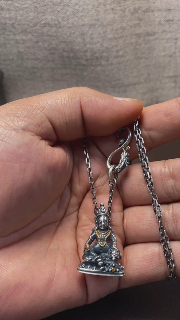 【闪购商品】诺拉（多样性发货，发其一）