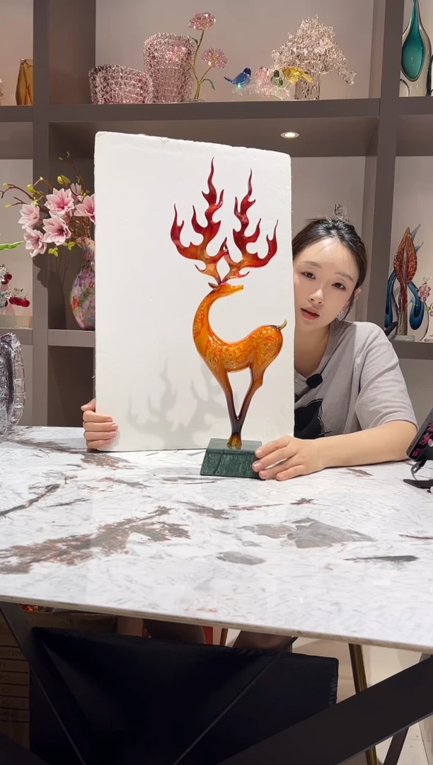 大漆黄铜火焰鹿摆件