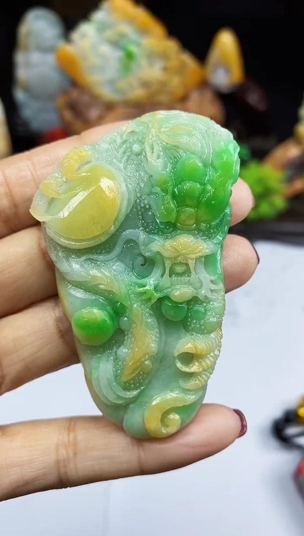 【闪购商品】翡翠颈饰未镶嵌翡翠A货