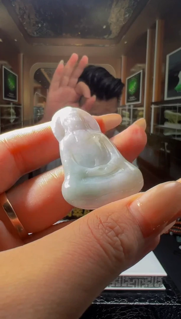 翡翠未镶嵌颈饰0097039708