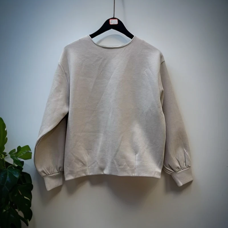 54女空气棉圆领卫衣