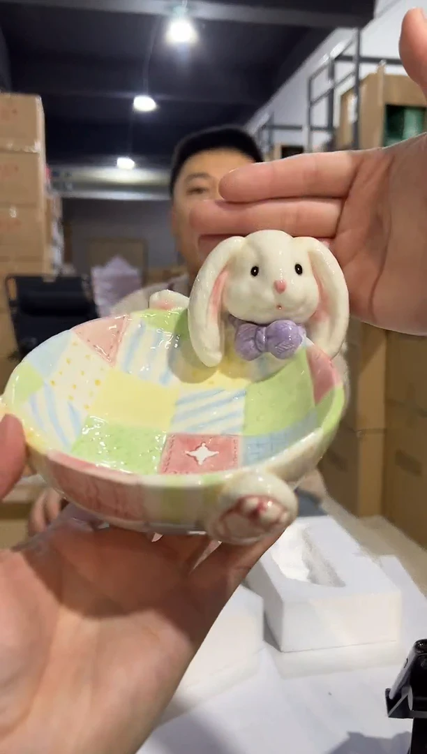 【闪购商品】杯绿色原盒兔子糖果碗