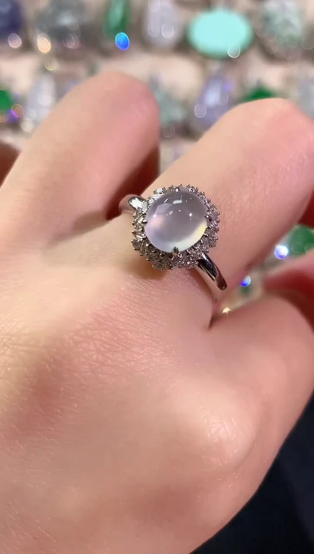 18K金镶嵌戒指翡翠冬日珠宝W38