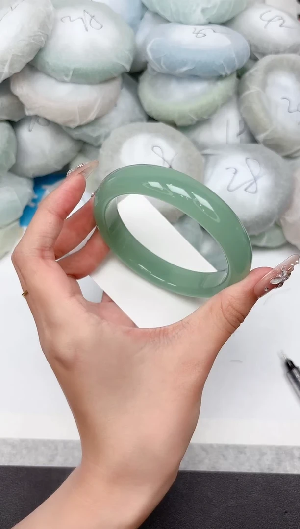 石英质玉手镯未镶嵌441-60.8