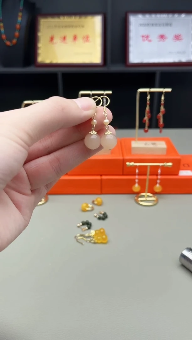 未镶嵌耳钉玛瑙/玉髓218