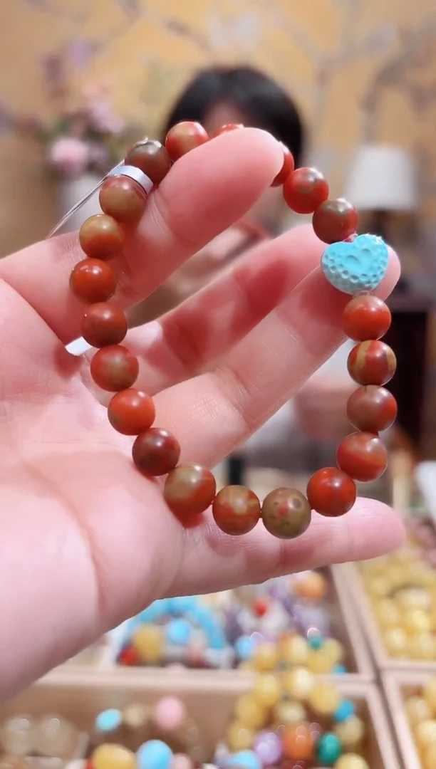 未镶嵌手链南红玛瑙8.2咪，天然包浆南红设计款