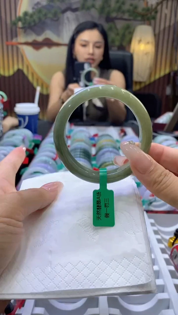 翡翠手镯未镶嵌0001728