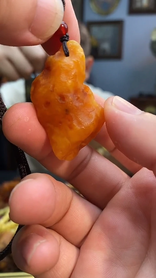 琥珀颈饰未镶嵌吊坠