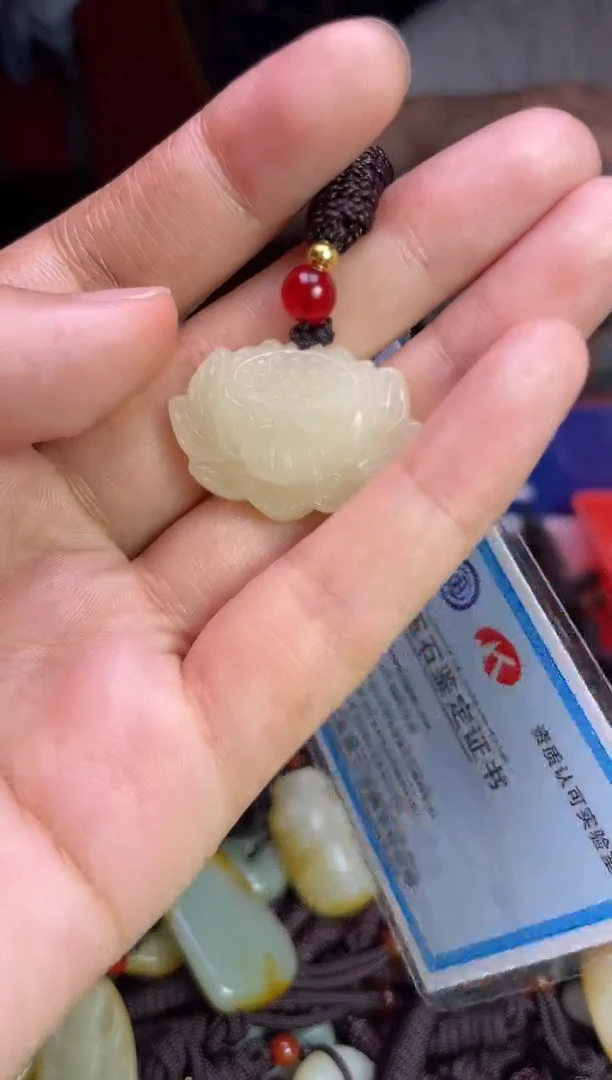未镶嵌和田玉挂件1