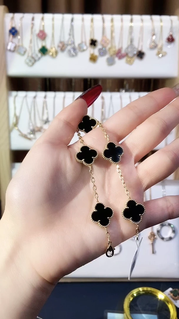 【闪购商品】玛瑙/玉髓手链18K金镶嵌玛瑙K黄黑五花手链