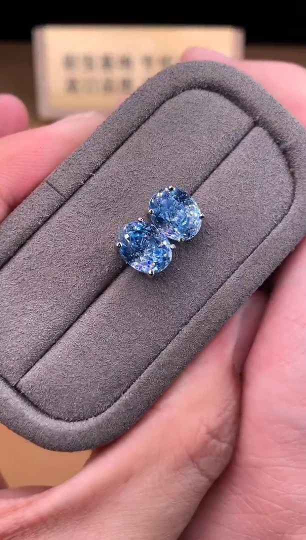 银S925镶嵌耳钉海蓝宝石1122