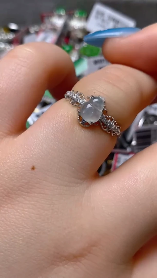 银S925镶嵌戒指翡翠百内无证书