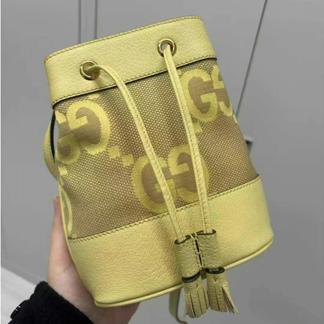 【香港直邮】GUCCI古驰超级双G可调节肩带抽绳斜挎单肩包550620