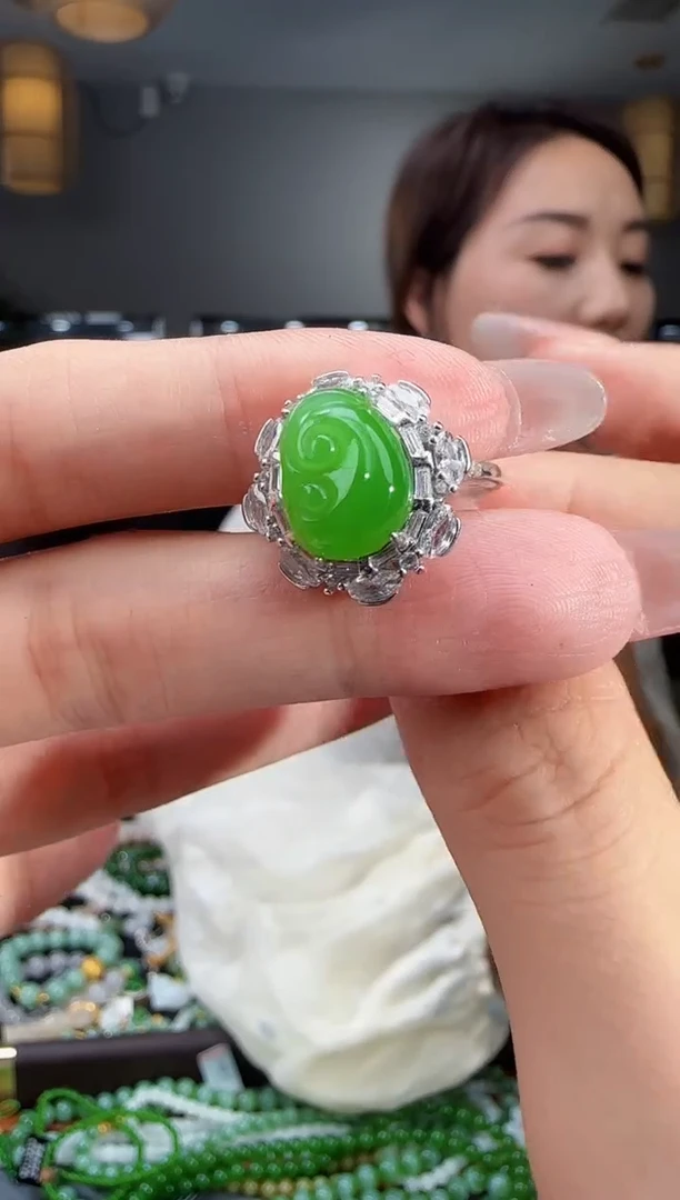 银S925镶嵌戒指和田玉1