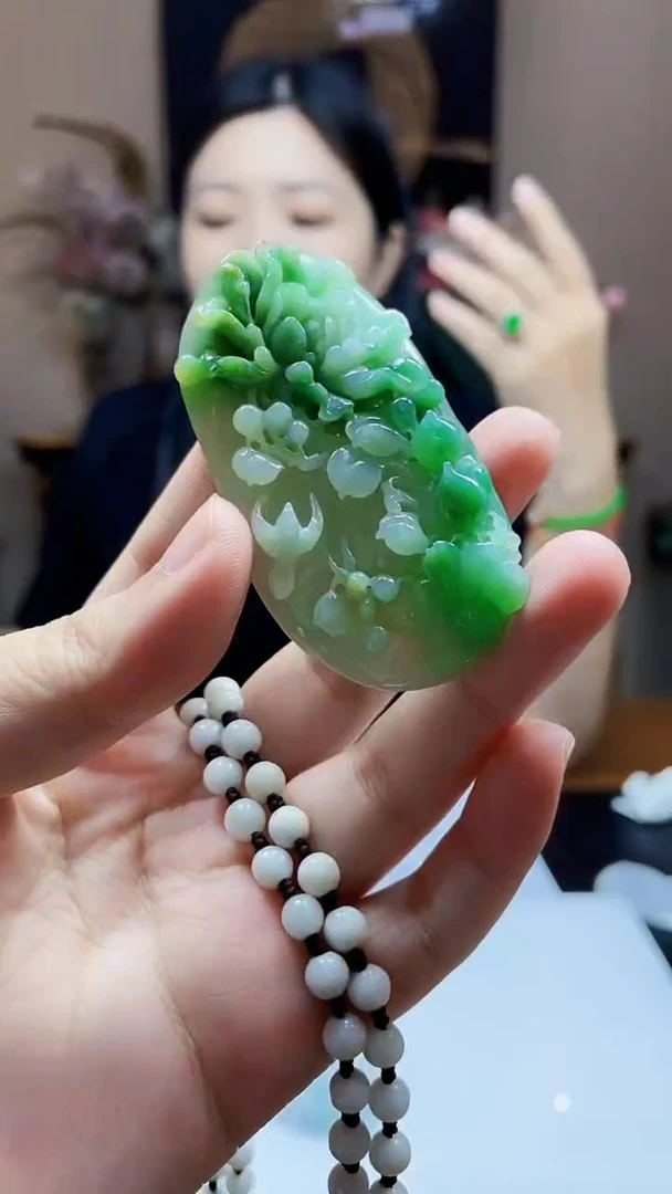 未镶嵌定制翡翠吊坠92