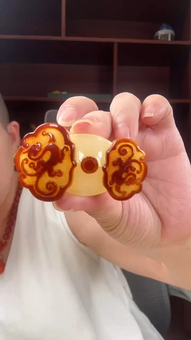 琥珀颈饰未镶嵌吊坠