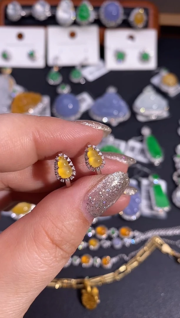 【闪购商品】翡翠耳饰18K金镶嵌耳饰