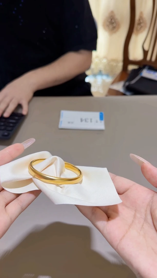 铜合金无134-内弧泥鳅背-（下单备注手围54-56-58-60）