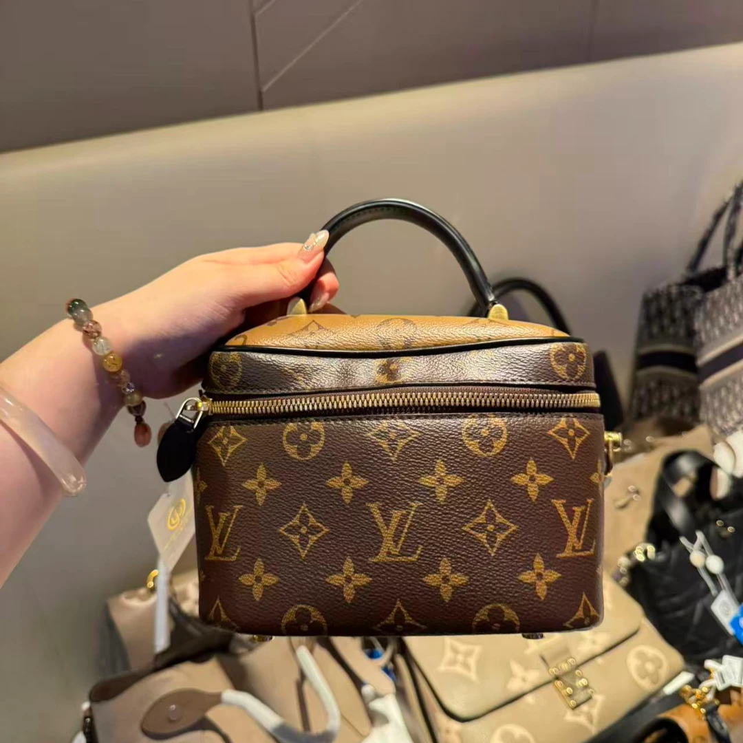 99新 LouisVuitton/路易威登 化妆包/亲妈寄卖/562866