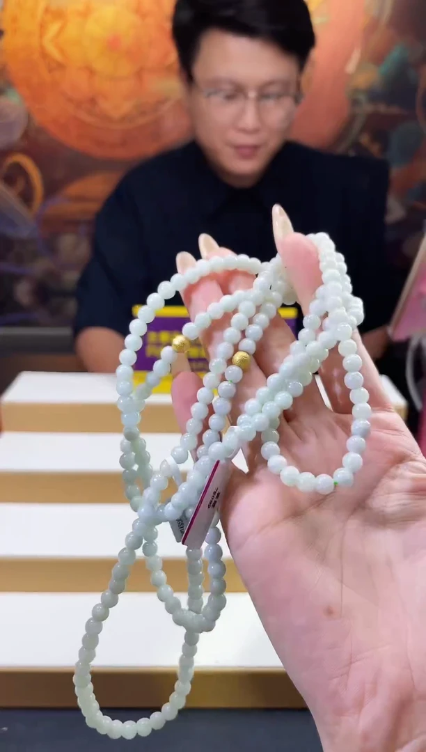 翡翠未镶嵌颈饰多样性发其一10