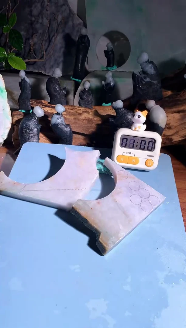 翡翠未镶嵌吊坠(不含链)小***军A627