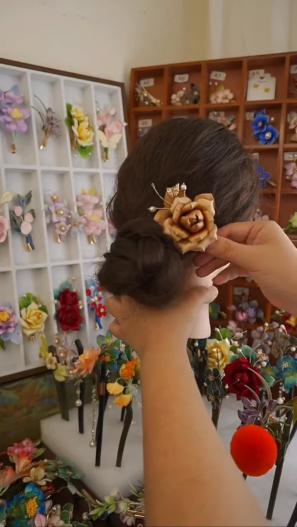 手工非遗绒花发夹