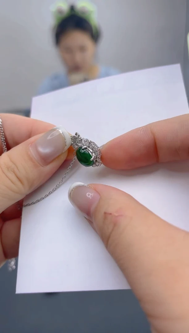 翡翠银S925镶嵌颈饰天然A货翡翠  168