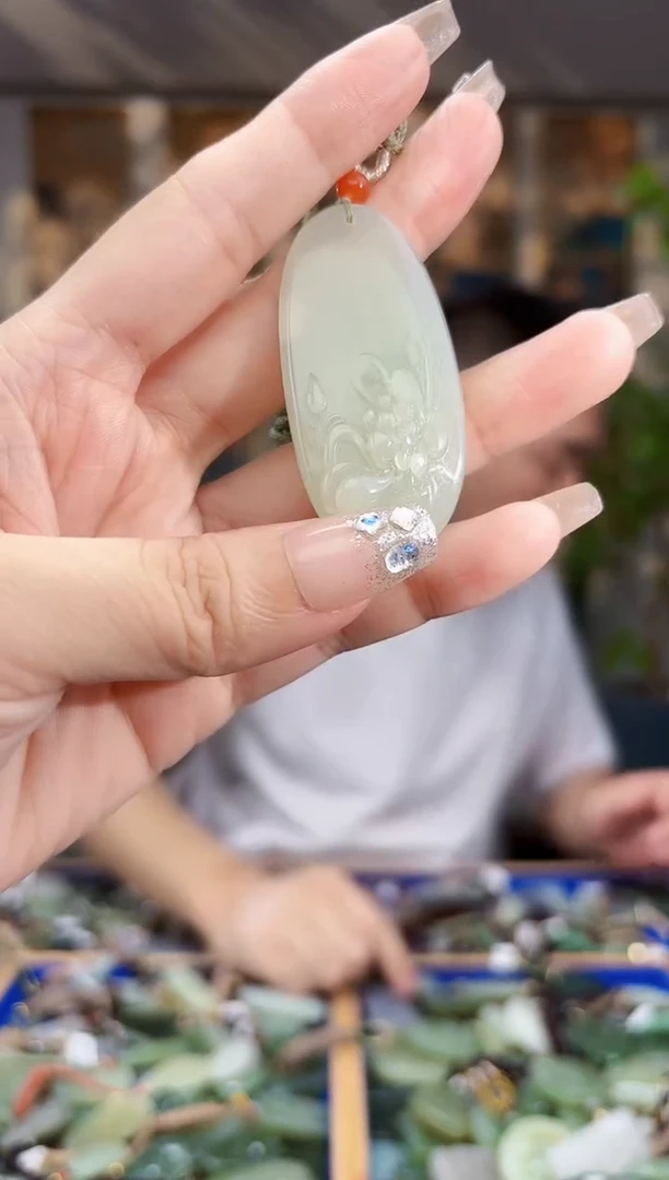 和田玉未镶嵌挂件拍一发一