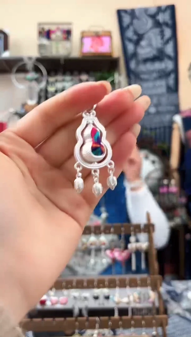 织绣民族风非遗老绣饰品570