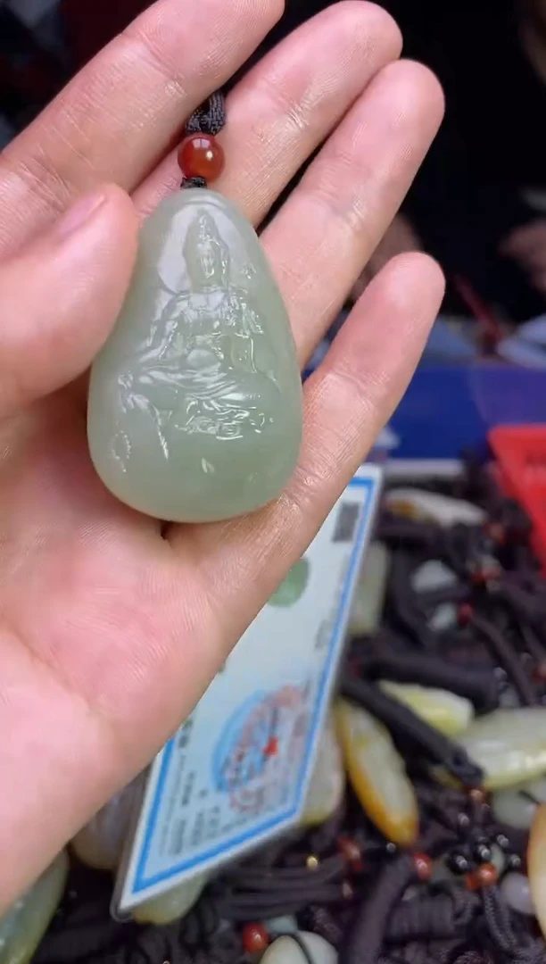 未镶嵌和田玉挂件1
