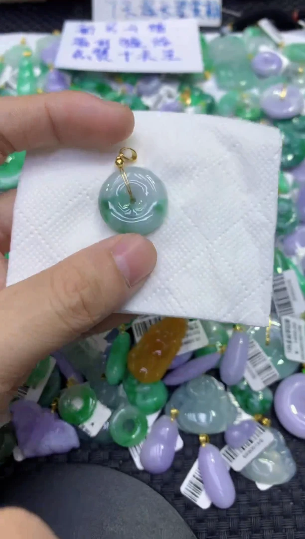 颈饰未镶嵌翡翠天然缅甸A货翡翠