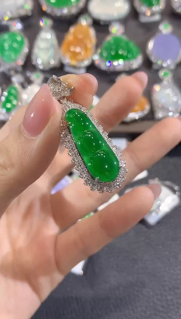 吊坠(不含链)18K金镶嵌翡翠D30翡翠