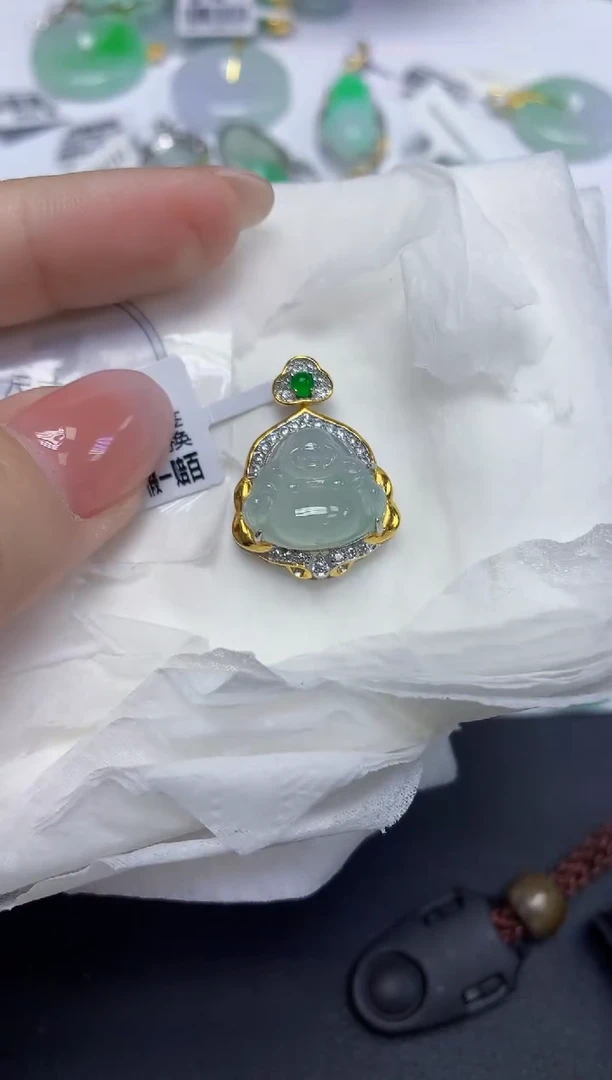 颈饰未镶嵌翡翠天然缅甸翡翠A货多样性发一件