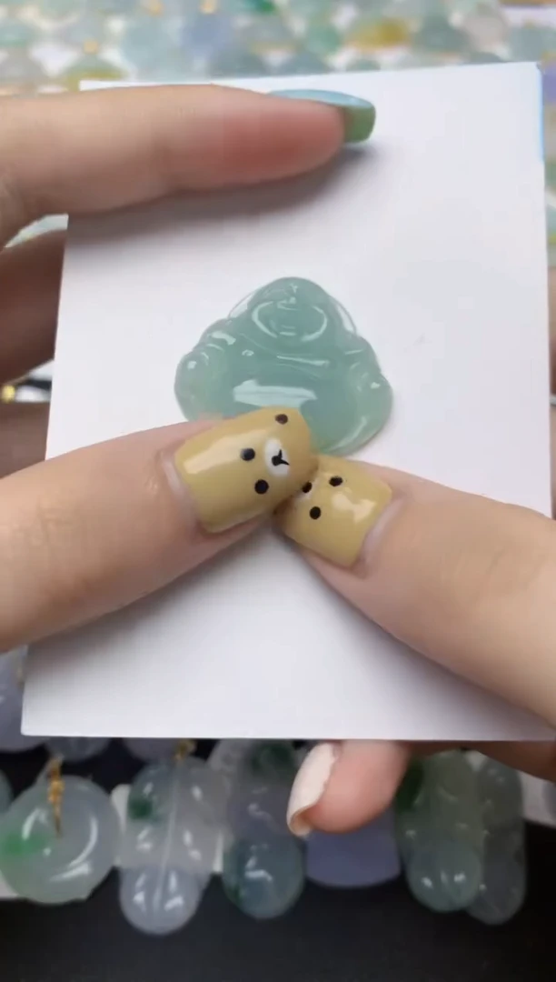 翡翠未镶嵌颈饰天然A货翡翠